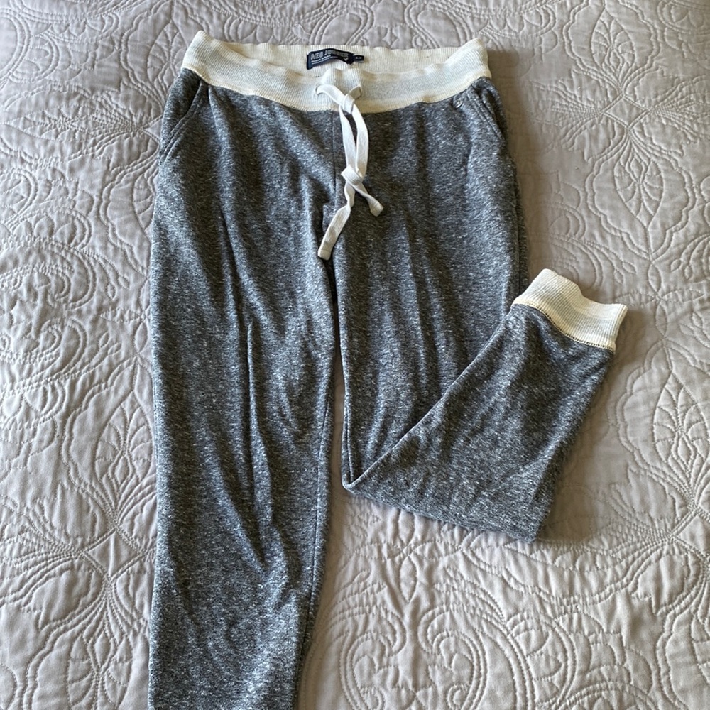 American Eagle joggers